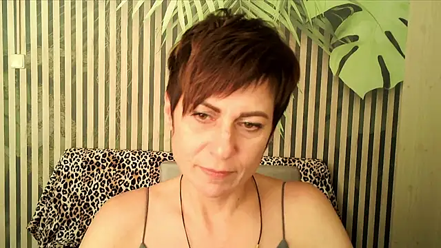 Snapshot of Ashley_Brookss chatting on October 1, 1:28 pm Ashley Brookss online show from October 1, 1:28 pm