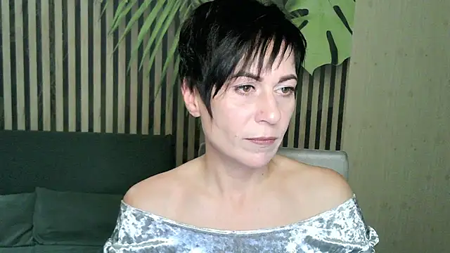 Snapshot of Ashley_Brookss chatting on October 24, 8:16 pm Ashley Brookss online show from October 24, 8:16 pm