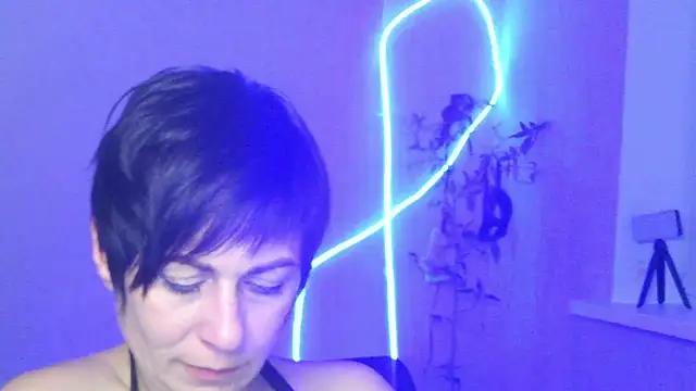 Snapshot of Ashley_Brookss chatting on November 8, 10:08 pm Ashley Brookss online show from November 8, 10:08 pm