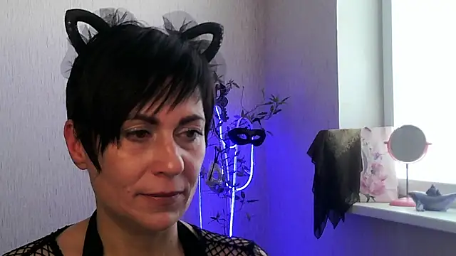 Snapshot of Ashley_Brookss chatting on November 15, 11:18 am Ashley Brookss online show from November 15, 11:18 am