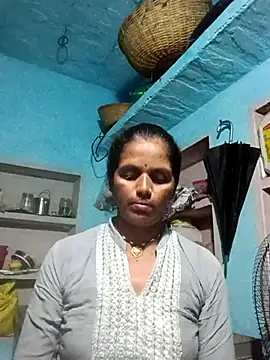 Snapshot of Mohni_cute chatting on October 12, 11:15 pm Mohni cute online show from October 12, 11:15 pm