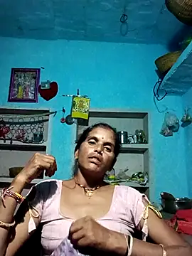 Snapshot of Mohni_cute chatting on October 14, 12:28 pm Mohni cute online show from October 14, 12:28 pm