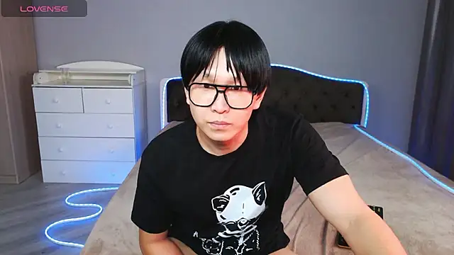 KaiChicken online show from February 4, 10:10 am