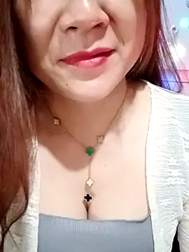 Snapshot of Moue-angel chatting on October 17, 4:20 pm Moue-angel online show from October 17, 4:20 pm