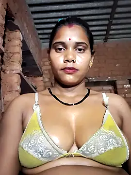 Katrina kaif143 online show from April 3, 5:55 pm