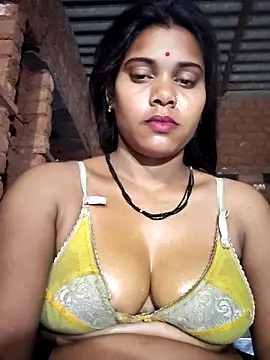 Katrina kaif143 online show from April 5, 10:40 pm