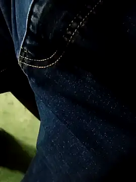 Snapshot of Mssbig chatting on November 18, 10:25 pm Mssbig online show from November 18, 10:25 pm