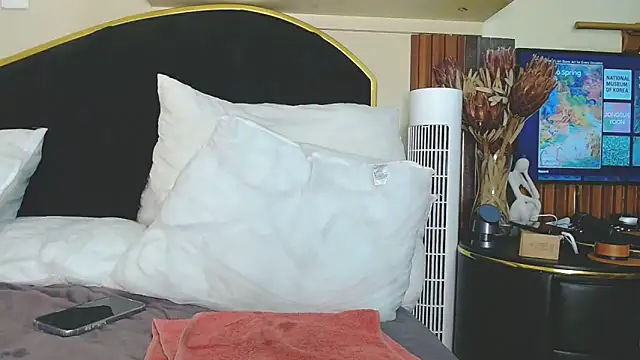 CynnxxxBarb online show from March 6, 8:38 pm