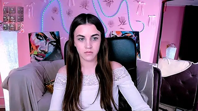 Snapshot of lina_fox12 chatting on May 20, 4:35 pm lina fox12 online show from May 20, 4:35 pm