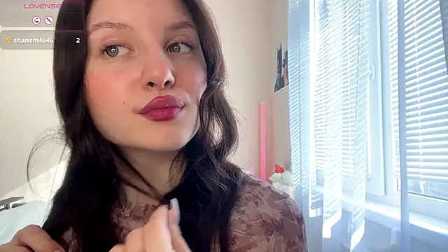 JanellHousen online show from March 26, 6:19 am