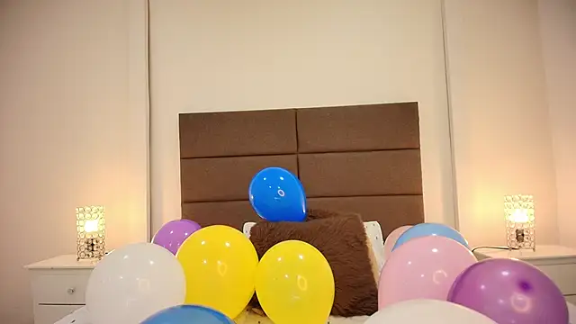 Snapshot of NatashaTaylor chatting on October 18, 7:20 am NatashaTaylor online show from October 18, 7:20 am