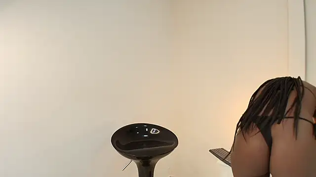 Snapshot of NatashaTaylor chatting on November 9, 7:39 am NatashaTaylor online show from November 9, 7:39 am