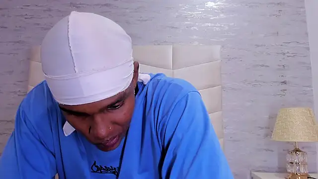 Snapshot of jax_black chatting on November 13, 7:02 pm jax black online show from November 13, 7:02 pm