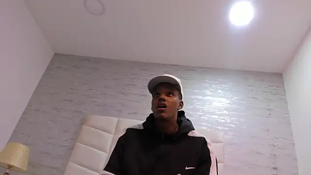 Snapshot of jax_black chatting on November 20, 7:13 pm jax black online show from November 20, 7:13 pm