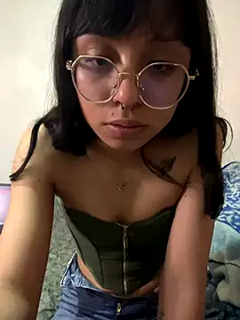 comepitoossss online show from October 8, 10:18 pm
