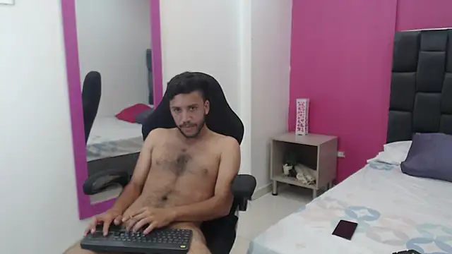 Juan FelipeX01 online show from October 4, 4:16 pm