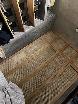 Snapshot of HenryLee1983-cums chatting on October 3, 1:41 pm HenryLee1983-cums online show from October 3, 1:41 pm