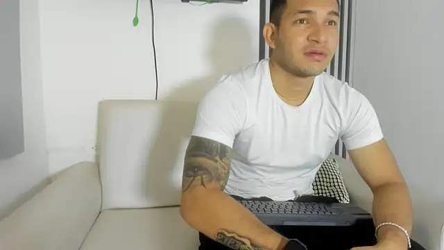 venedic bull online show from November 4, 8:52 pm