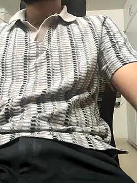 Snapshot of ag213 chatting on November 4, 2:05 pm ag213 online show from November 4, 2:05 pm