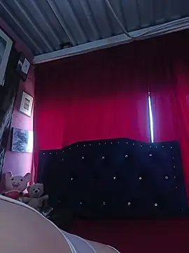 lizethavila online show from March 2, 8:59 pm