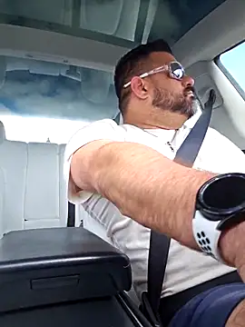 Roddog18 online show from February 6, 7:06 pm