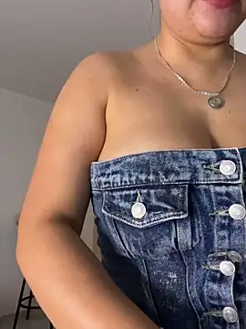 Zoe riivas online show from October 23, 11:31 am