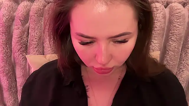 AlmaryKim online show from July 8, 9:19 pm