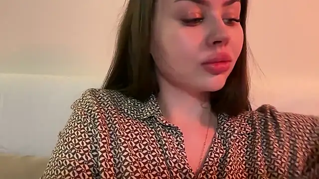 AlmaryKim online show from July 18, 7:06 pm