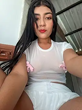 Snapshot of Sweed-virgin-pussy chatting on April 19, 6:43 pm Sweed-virgin-pussy online show from April 19, 6:43 pm