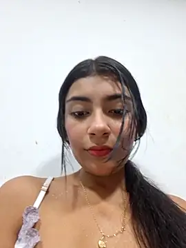 Snapshot of Sweed-virgin-pussy chatting on May 11, 12:27 am Sweed-virgin-pussy online show from May 11, 12:27 am
