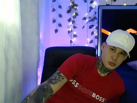 Snapshot of monster_Dickdr chatting on September 30, 6:24 pm monster Dickdr online show from September 30, 6:24 pm