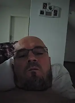 Snapshot of Croatiabisex chatting on October 6, 1:52 pm Croatiabisex online show from October 6, 1:52 pm