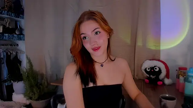 AmaruBloom online show from December 21, 9:33 pm