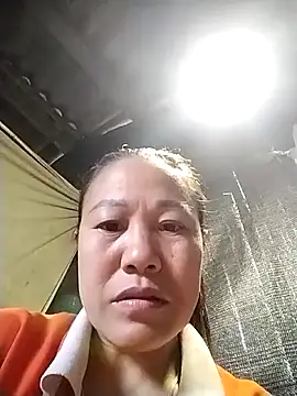 Snapshot of asakaka chatting on October 17, 12:01 am asakaka online show from October 17, 12:01 am