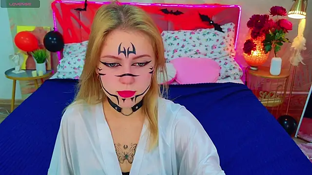 Snapshot of Stellahaart chatting on October 26, 5:13 am Stellahaart online show from October 26, 5:13 am