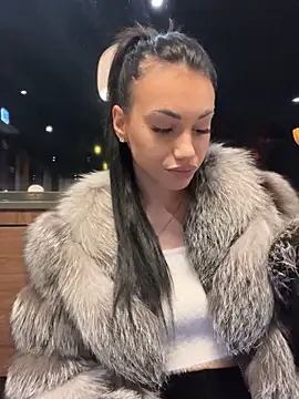 ilariea girl online show from February 4, 6:25 pm