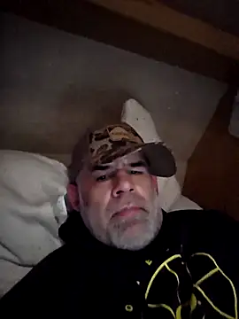 DeeBestEver online show from April 1, 6:05 pm