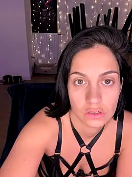 LaPetiteKim online show from January 8, 9:06 pm