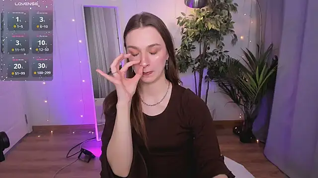 PollyMayer online show from February 27, 8:53 pm