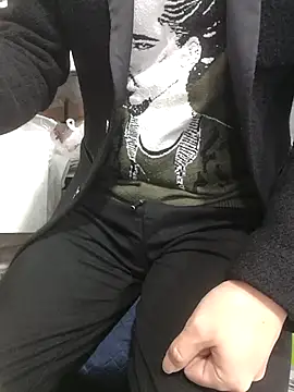 Snapshot of chougegg0214 chatting on November 19, 1:27 am chougegg0214 online show from November 19, 1:27 am