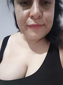 aydannn01 online show from October 2, 9:11 pm