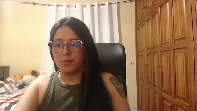 Snapshot of Venus_cat_ chatting on July 10, 11:18 pm Venus cat online show from July 10, 11:18 pm