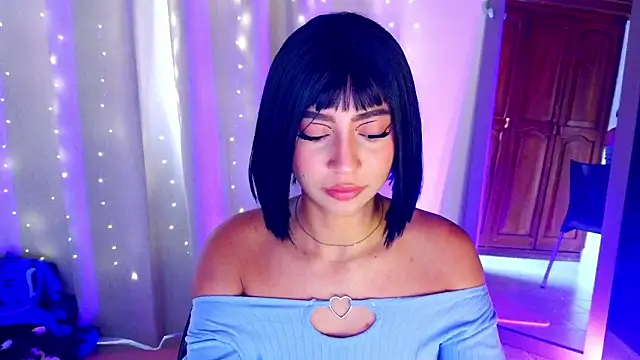 emma web  online show from March 10, 6:46 pm