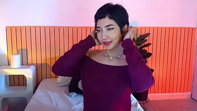 emma web  online show from June 18, 3:16 pm