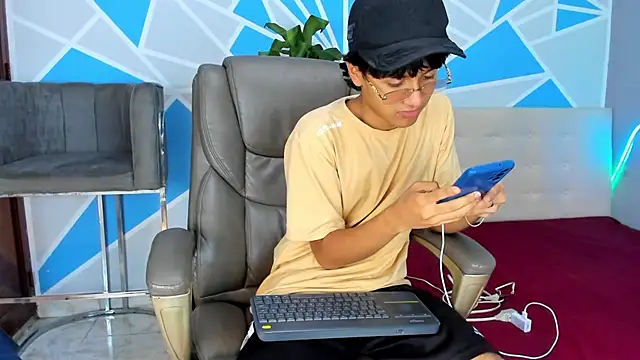ELCHINO 69 online show from October 6, 6:05 pm