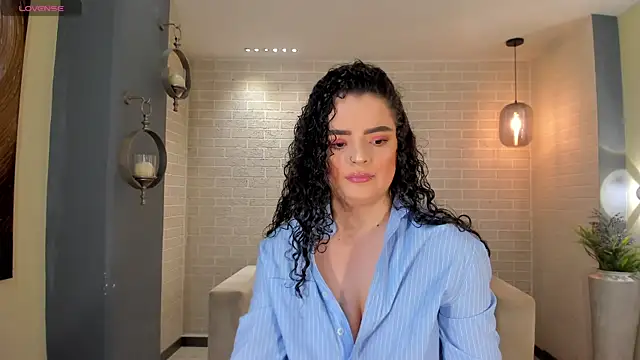 KylieJenkins online show from November 19, 11:21 am