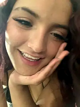 AuroraPink  online show from October 17, 5:32 am