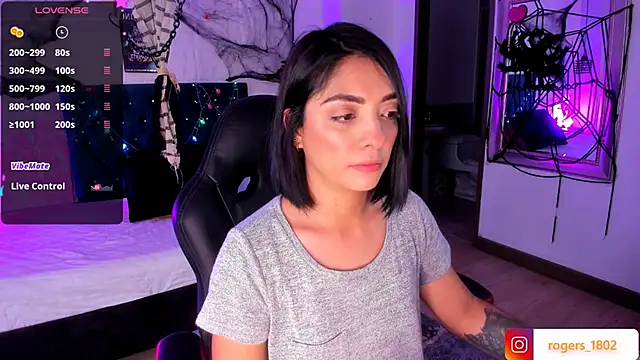 Snapshot of isaa_dl chatting on October 19, 6:19 pm isaa dl online show from October 19, 6:19 pm