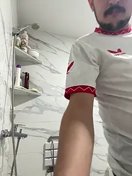 Snapshot of Arabxlyoung chatting on February 22, 11:58 pm Arabxlyoung online show from February 22, 11:58 pm