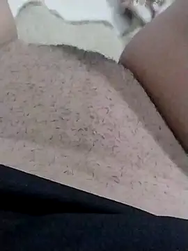 ShopeUN7 online show from April 17, 8:45 pm